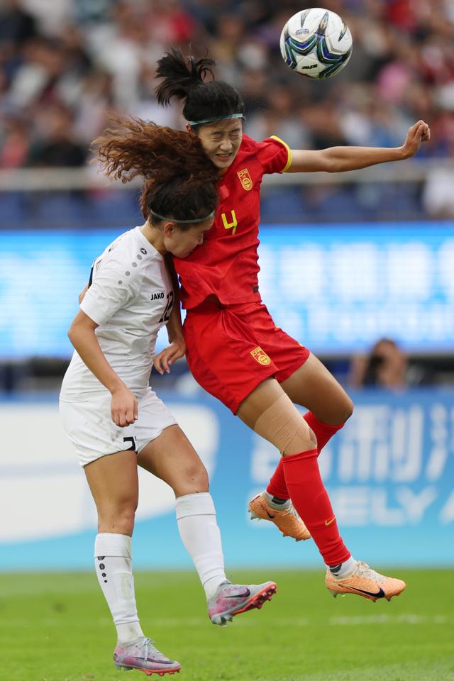 包含泰国女足勇夺胜利，创造历史！的词条