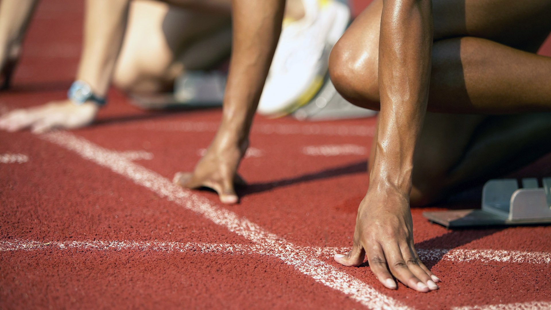 赛道上的命运交响曲，葡萄牙生死战力克乌拉圭，F1年度争冠焦点战再掀波澜